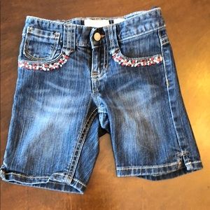 ON girls Bermuda’s